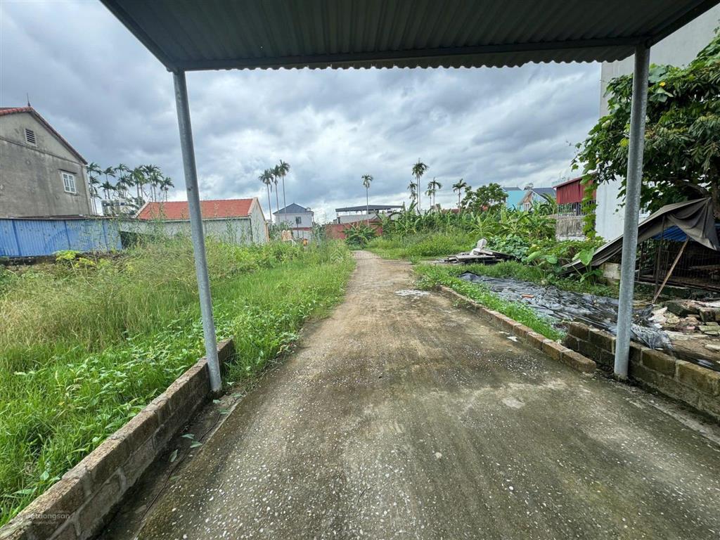 Bán lô đất tại hoa động, thủy nguyên ngay gần tthc mới ngõ thông ô tô đỗ đất