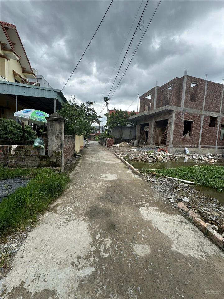 Bán lô đất tại hoa động, thủy nguyên ngay gần tthc mới ngõ thông ô tô đỗ đất
