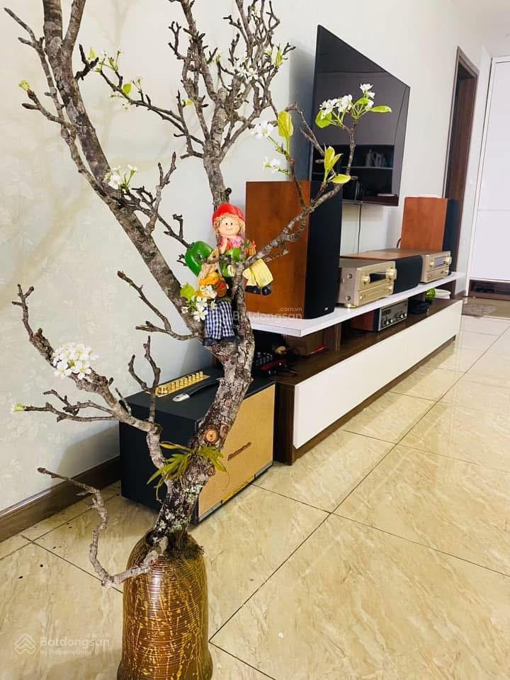 Bán chcc feliz homes  hoàng mai toà f cực vip dưới có cafe highland. dt 102m2 3pn 2wc