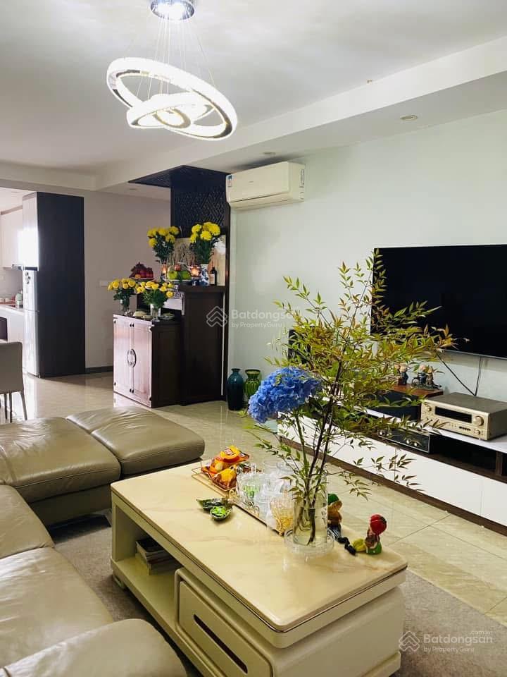 Bán chcc feliz homes hoàng mai toà fantasy căn góc. dt 120m2 3pn 2wc