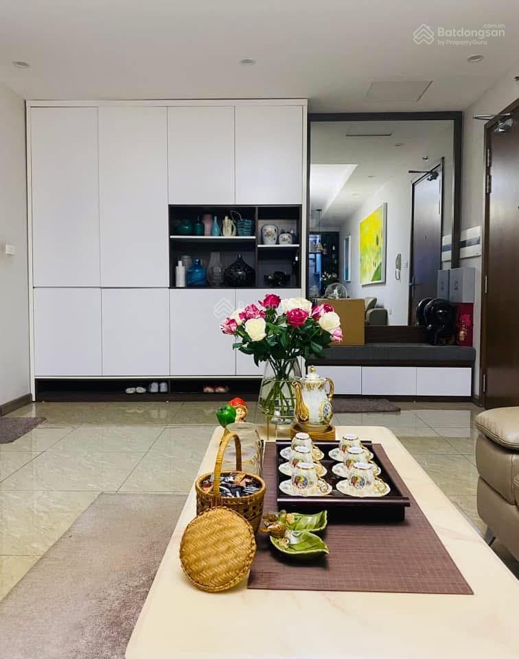 Bán chcc feliz homes  hoàng mai toà f cực vip dưới có cafe highland. dt 102m2 3pn 2wc