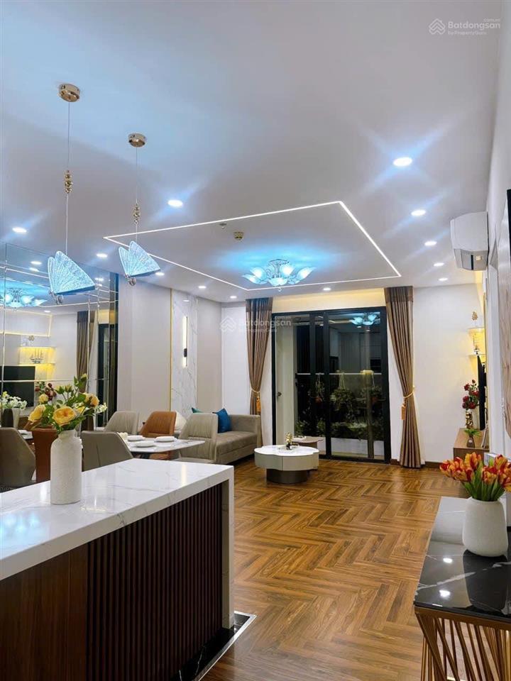 Bán chcc osaka complex  hoàng mai dt 56m2, 2pn căn hướng mát cực thoáng, view hồ linh đàm