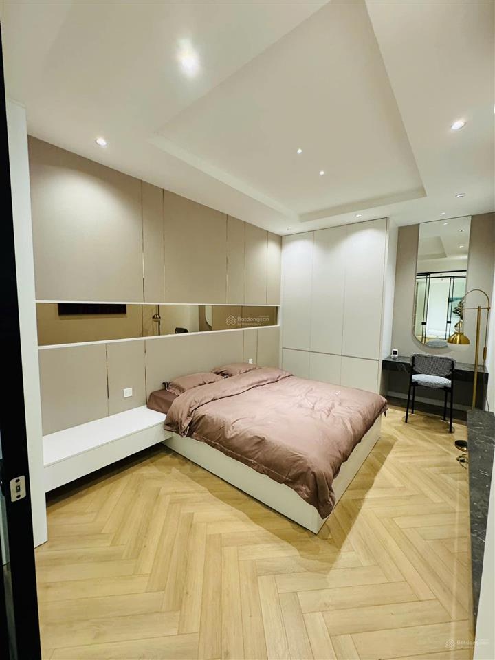 Bán chcc đồng phát park view tower  căn ban công view hồ cực đẹp dt 79m2 2pn 2wc