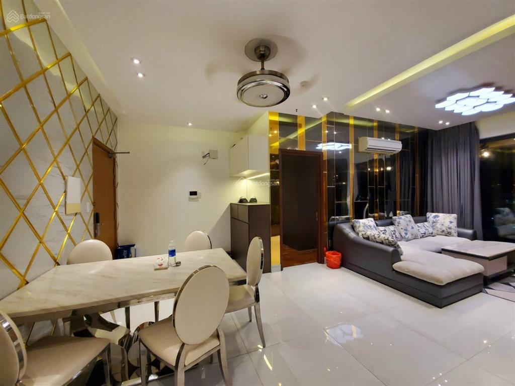 Cần bán gấp căn hộ kingston phú nhuận 86m2 2pn giá 6.050 tỷ, tặng nt, nhà đẹp, 0903 833 ***
