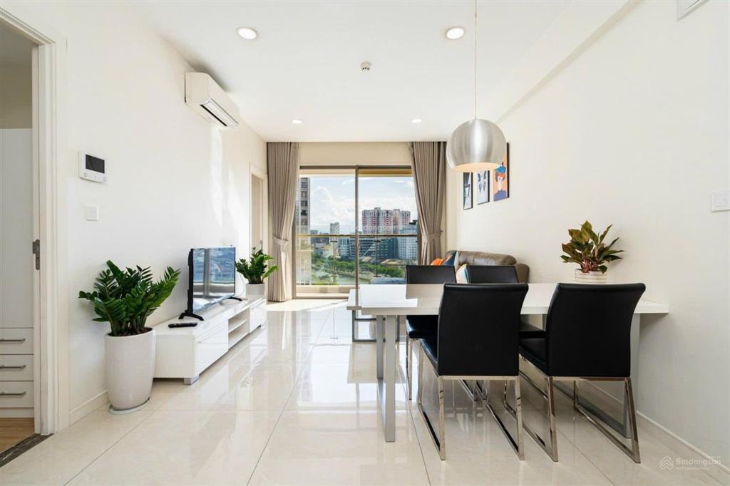 Cần bán gấp căn hộ hoa sen, quận 11, 70m2, 2pn, tặng nt, có sổ hồng, 3.7 tỷ, 0903 833 ***