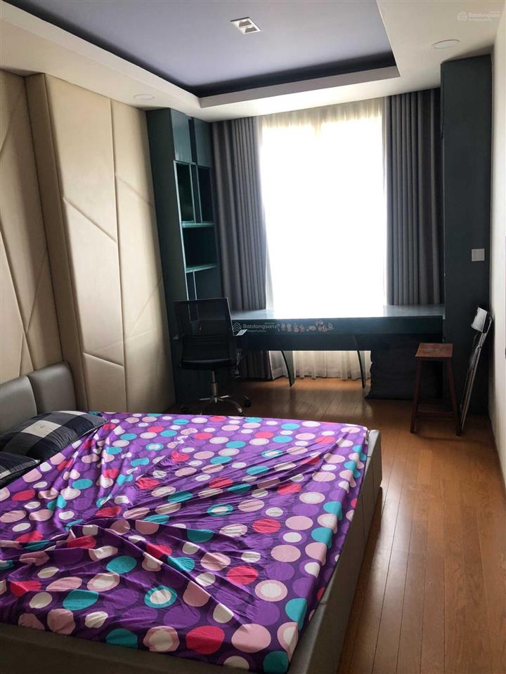 Cần cho thuê căn hộ sky center tân bình, dt 74m2, 2pn, full giá thuê 15tr/tháng,  0903 833 ***
