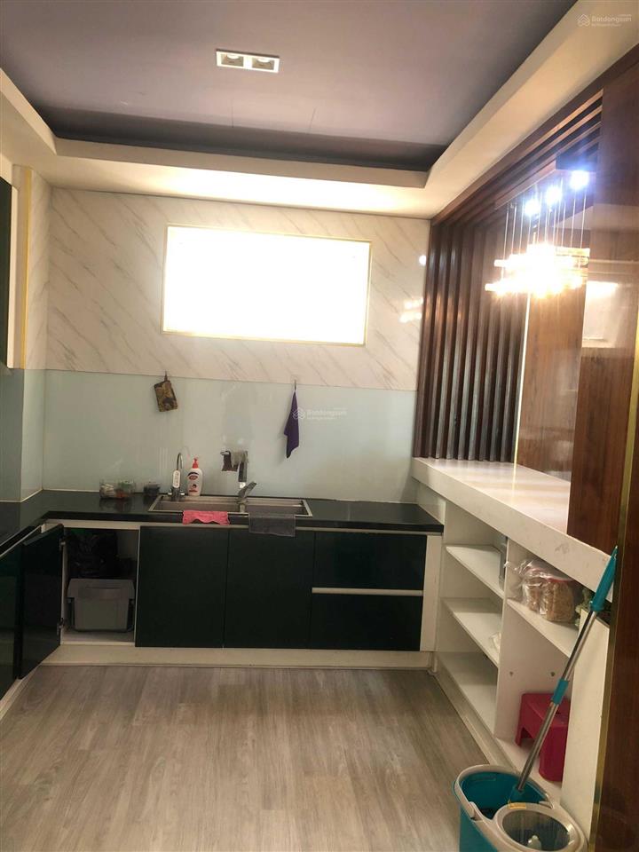 Cần cho thuê căn hộ sky center tân bình, dt 74m2, 2pn, full giá thuê 15tr/tháng,  0903 833 ***