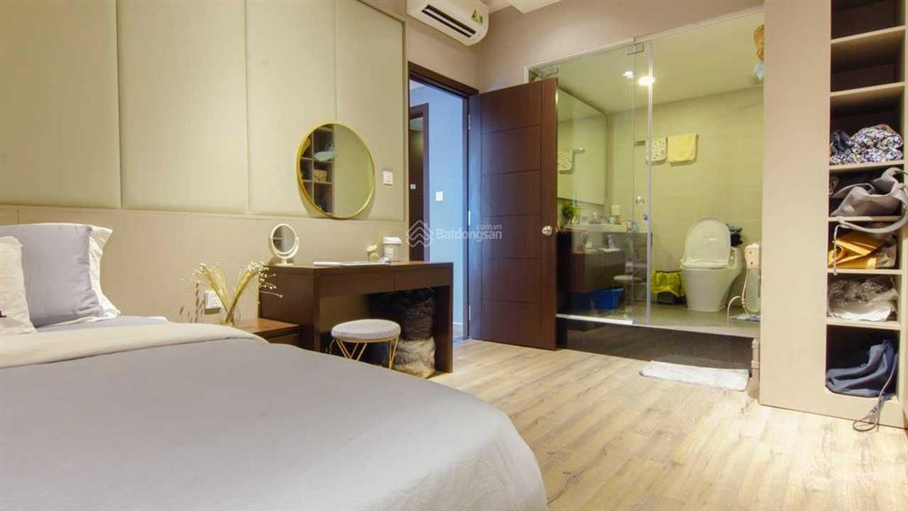 Bán gấp căn hộ newton, phú nhuận, 102m2, 3pn, tặng nt, giá 8.2tỷ nhà đẹp, view đông  0903 833 ***