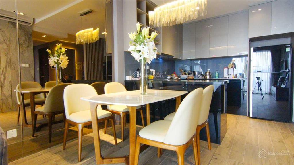 Bán gấp căn hộ newton, phú nhuận, 102m2, 3pn, tặng nt, giá 8.2tỷ nhà đẹp, view đông  0903 833 ***