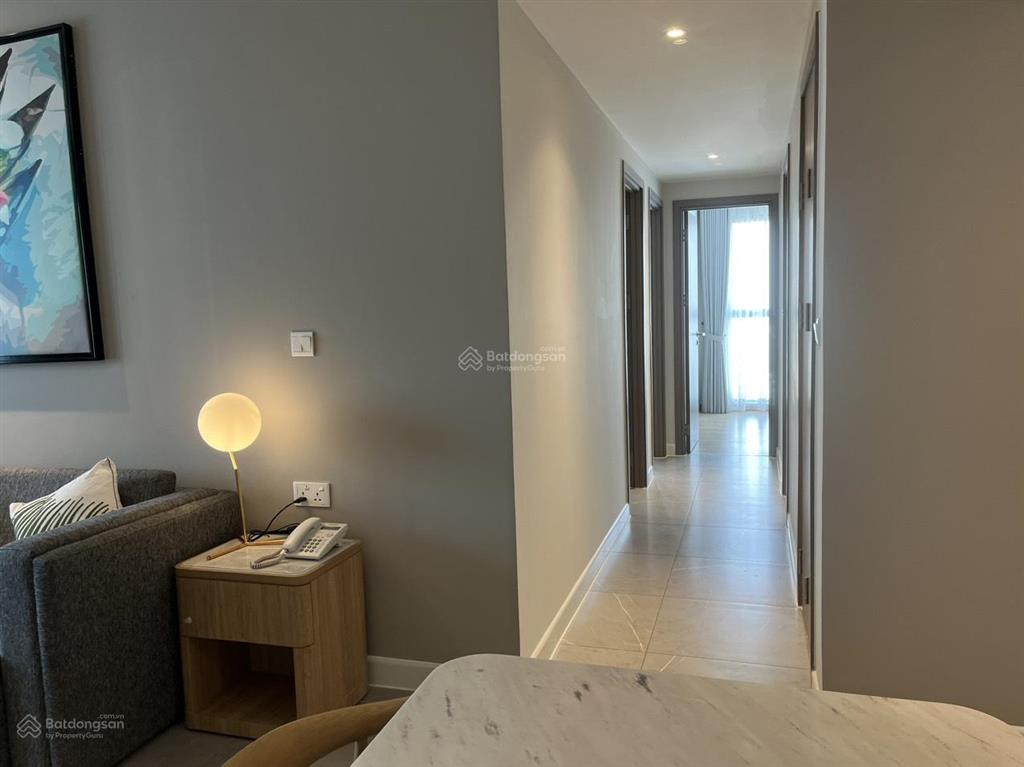 Bán gấp căn hộ the prince quận phú nhuận, 95m2, 3pn, tặng nt, có sổ hồng, 8.8 tỷ,  0903 833 ***