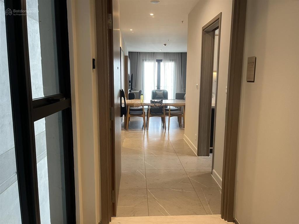 Bán gấp căn hộ the prince quận phú nhuận, 95m2, 3pn, tặng nt, có sổ hồng, 8.8 tỷ,  0903 833 ***