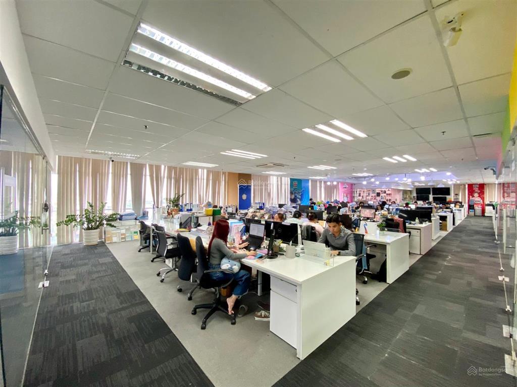 Cần cho thuê nguyên sàn 500m2 mt võ văn kiệt, hoàn thiện cơ bản, giá tốt nhất khu vực  0906 970 ***