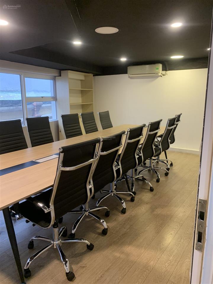 Cần cho thuê sàn văn phòng 400m2 full nội thất, giá tốt nhất khu trung tâm   0906 970 ***
