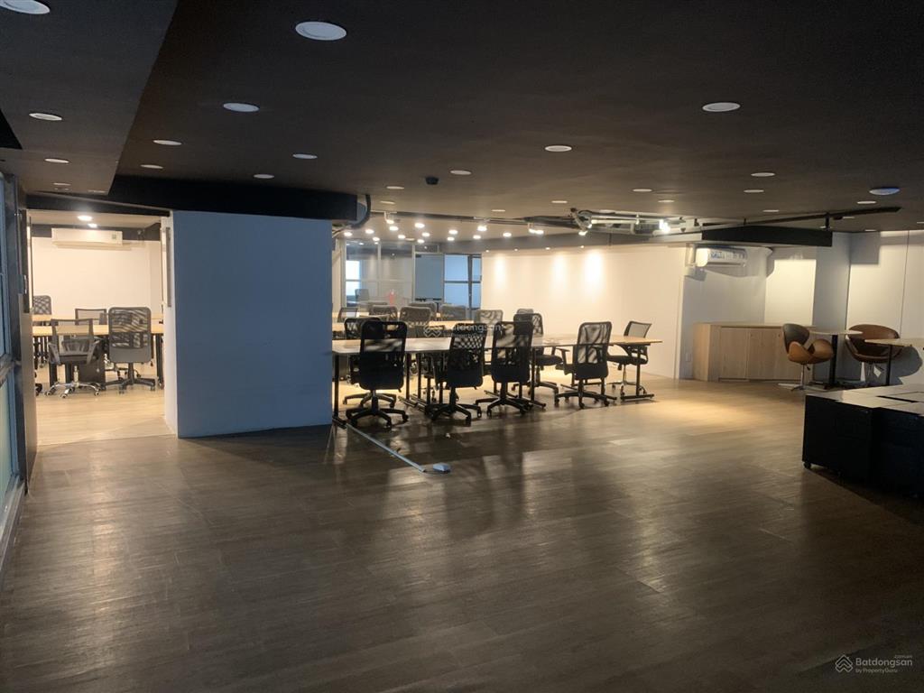 Cần cho thuê sàn văn phòng 400m2 full nội thất, giá tốt nhất khu trung tâm   0906 970 ***