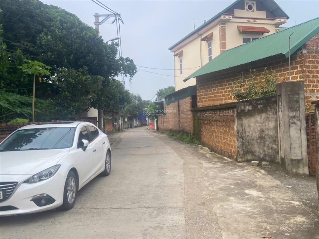 Chính chủ bán lô đất đẹp tại xã phúc thọ, thạch thất, cách đường 32 chưa đến 1km