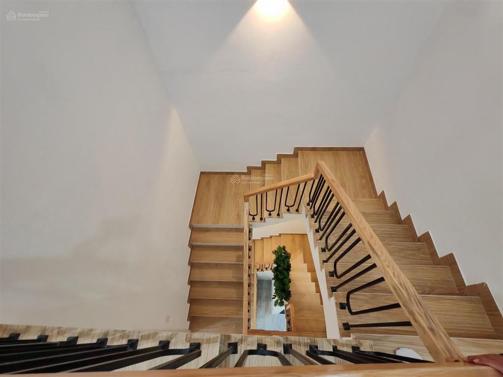 Villa nghỉ dưỡng đẳng cấp sát biển mỹ khê, dòng tiền 50tr/tháng full nội thất hồ bơi riêng