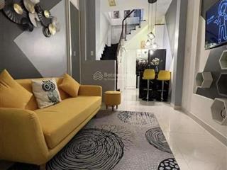 Chdv lý tự trọng quận 1, diện tích 22m2 dân xây 4 tầng, ngang 3.8m, dt 250tr/n, sđcc, chỉ 5.1 tỷ