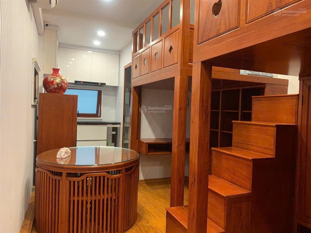 Nhà tập thể quận uỷ 23 bà triệu sát hồ gươm, tiết kiệm thời gian đi học & làm, sđcc, chỉ 4.75 tỷ