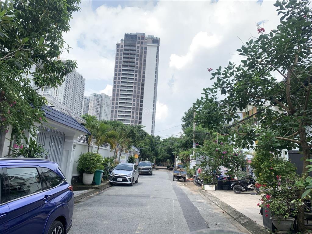 Nhà biệt thự vip trần ngọc diện 215m2 ngang 10m hiếm, đa dạng mục đích sử dụng, sđcc, chỉ 45 tỷ