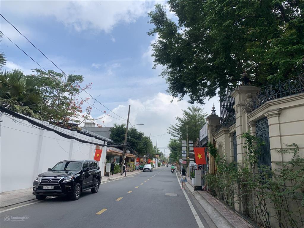 Nhà biệt thự vip trần ngọc diện 215m2 ngang 10m hiếm, đa dạng mục đích sử dụng, sđcc, chỉ 45 tỷ