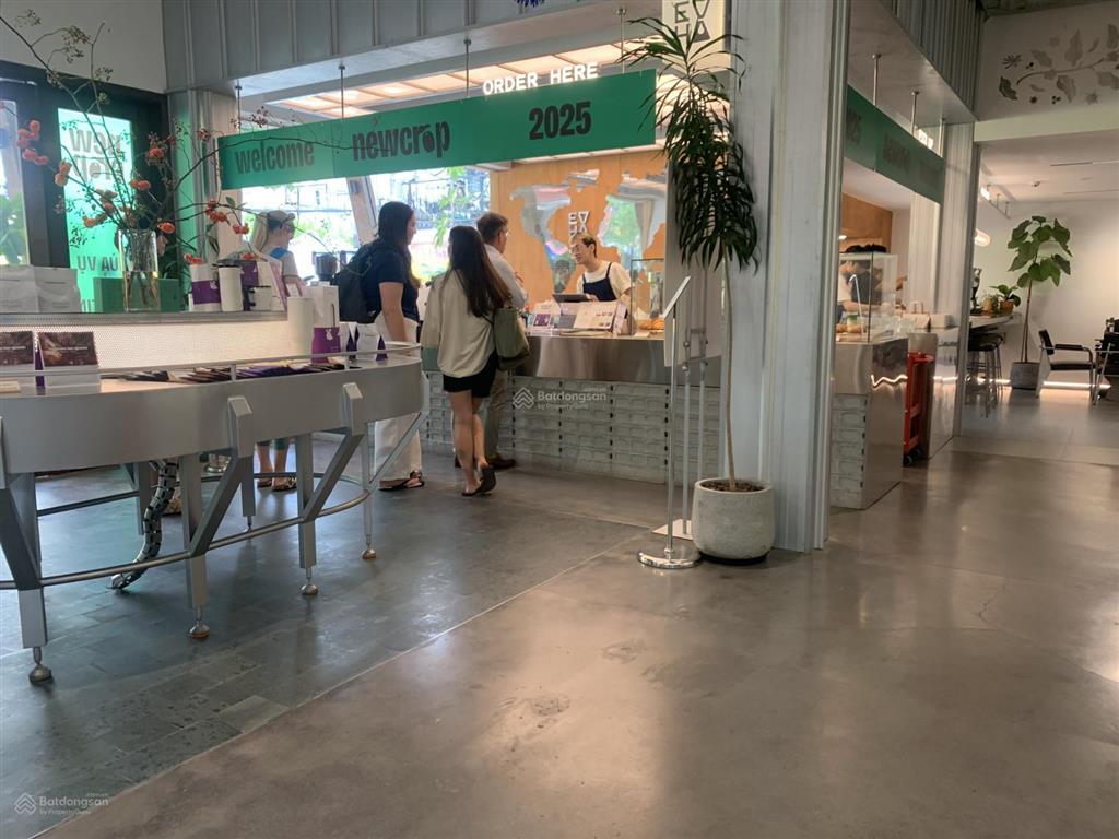 Bán biệt d10 phường thảo điền diện tích 162m2 ngang 8m, khu ở & thương mại đỉnh, chỉ 48.5 tỷ