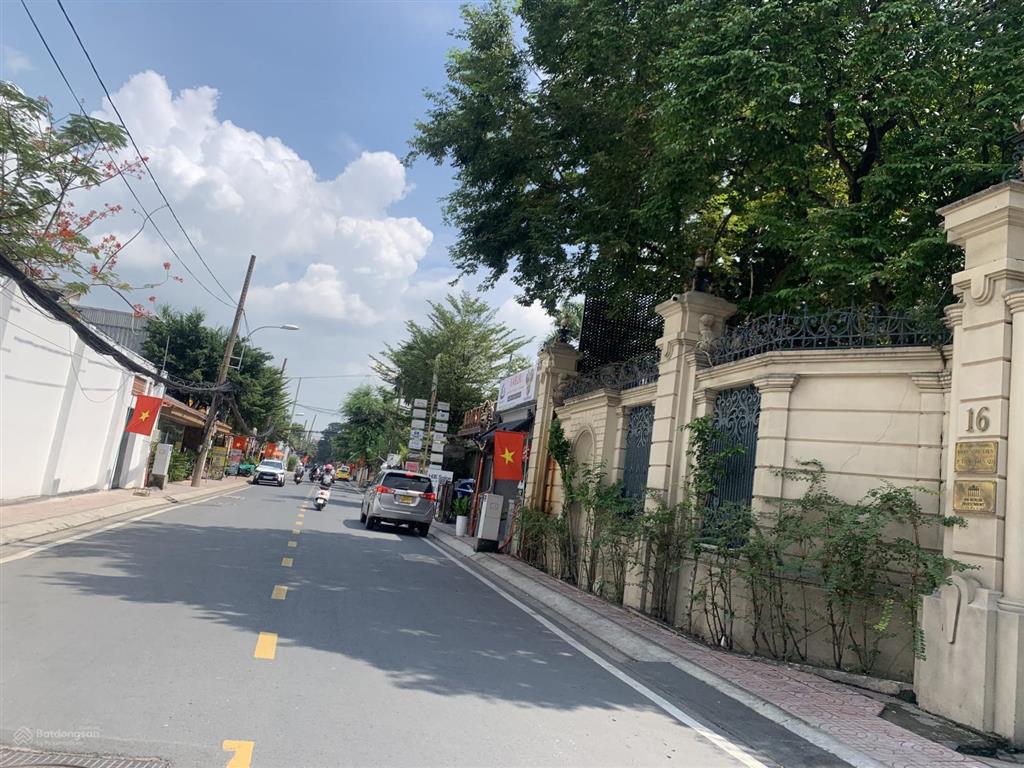 Bán biệt d10 phường thảo điền diện tích 162m2 ngang 8m, khu ở & thương mại đỉnh, chỉ 48.5 tỷ