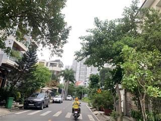 Đất đẹp trương văn bang quận 2, khu đẹp phân lô, xe hơi, dt 168m2 ngang 8m, shr, chỉ 32.5 tỷ