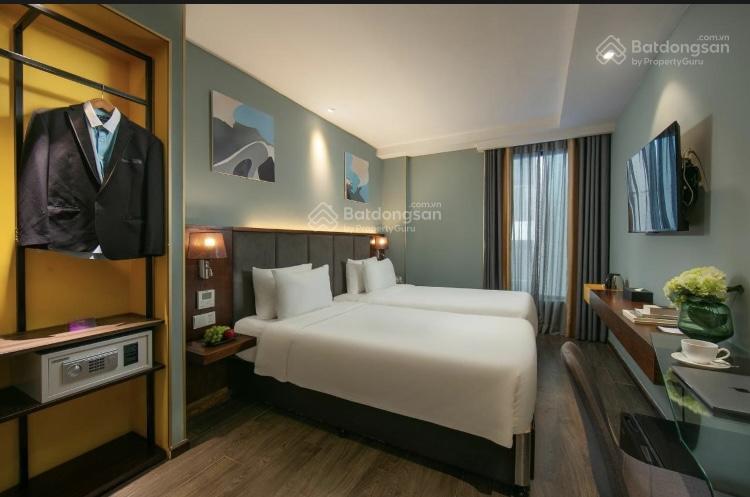 Khách sạn phố cổ hàng gà dt 110m2 xây 8 tầng thang máy 16 phòng lux, mt 6.4m, sđcc, chỉ 102 tỷ