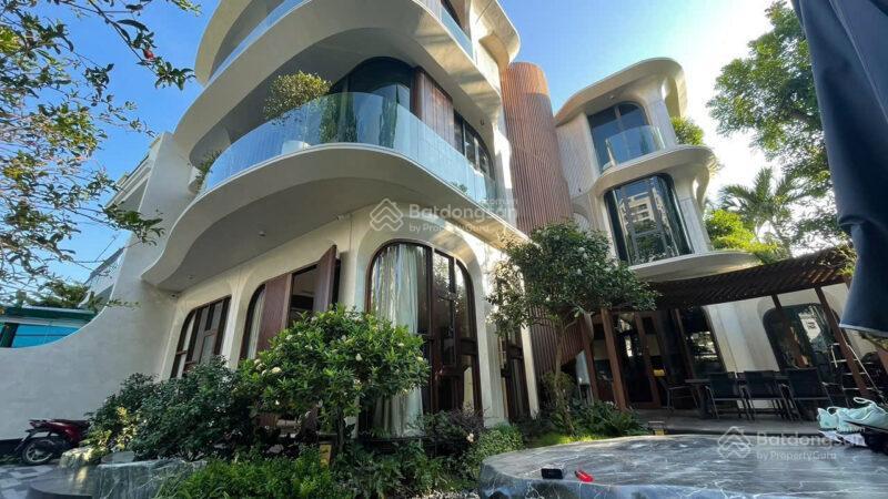 Không còn căn thứ 2 biệt thự góc 2mt ubnd hành chính tp.thủ đức 303m2. giá siêu mềm chỉ 68 tỷ!!