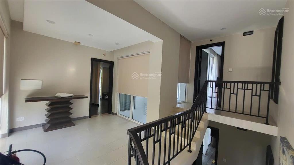 Tôi chính chủ cần căn biệt thự 4pn gần biển mỹ khê đà nẵng  cho thuê khai thác 1,2 tỷ/năm