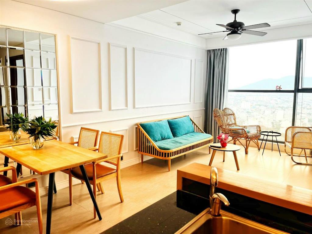 Qua mỹ định cư, chính chủ bán căn 2pn tầng cao view trực diện biển  cho thuê 7%/năm  giá sập hầm