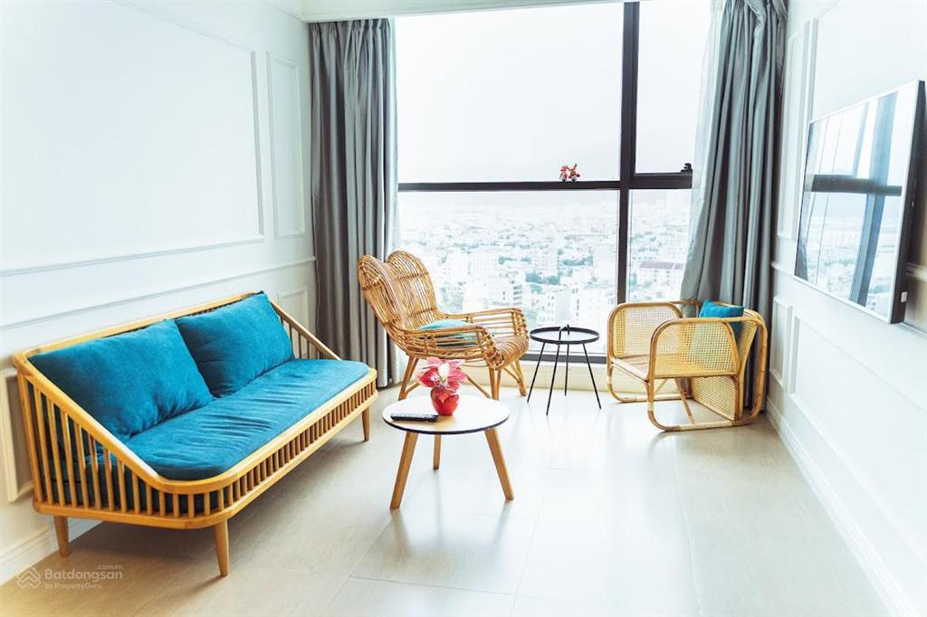 Qua mỹ định cư, chính chủ bán căn 2pn tầng cao view trực diện biển  cho thuê 7%/năm  giá sập hầm