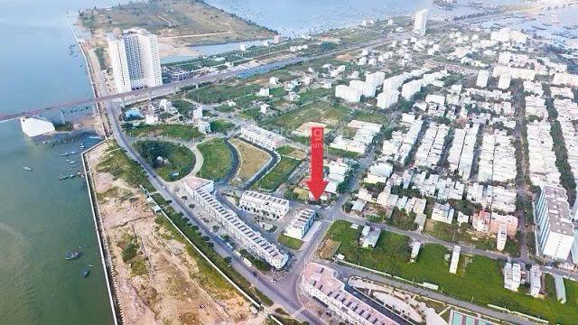 Chính chủ ngộp bán gấp lô góc 2mt đường 10m5 ngay bên du thuyền lớn nhất đà nẵng