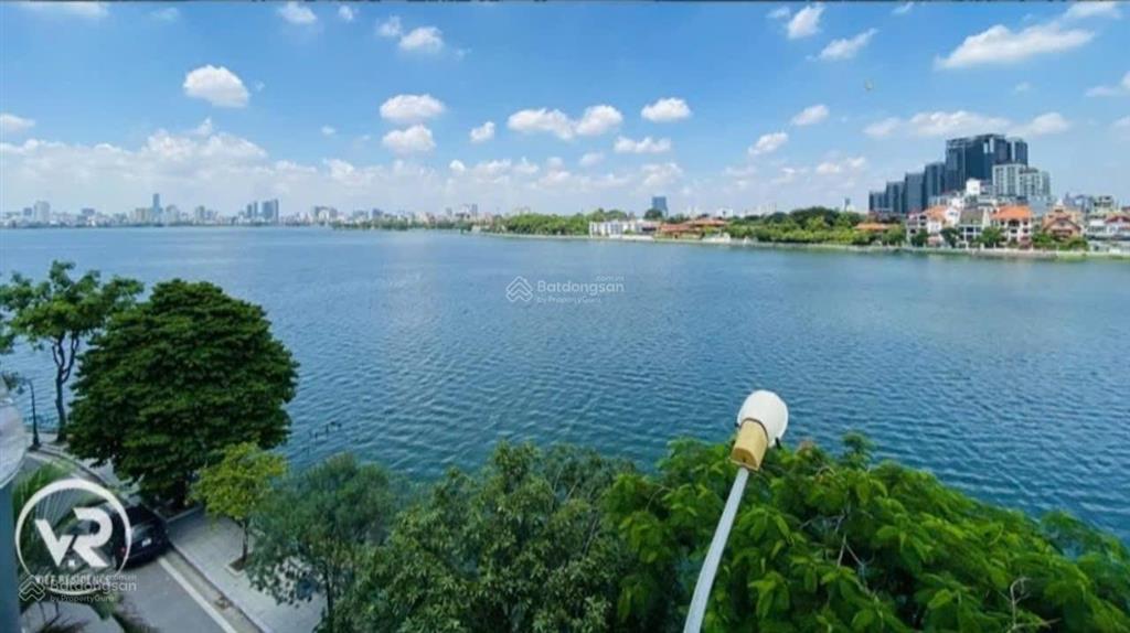 Bán nhà mặt hồ tây, view trực diện hồ, phố từ hoa, 379m, mt 11.5m, 2 thoáng, apartment cho thuê