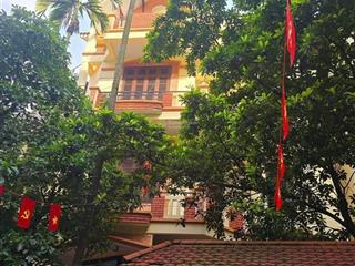 Biệt thự sân vườn cầu giấy dt 158m  mt 18m  chỉ 39 tỷ  mặt ngõ thông, kinh doanh lô góc