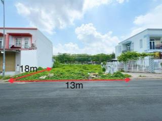 Bán giá rẻ lô góc 2 mặt tiền đường trần bạch đằng khu đô thị phú cường dt 13 x18m đất full thổ cư