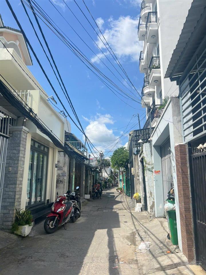 Bán nhà 12m x 21m đường nguyễn thị thập, quận 7 kế chợ tân mỹ