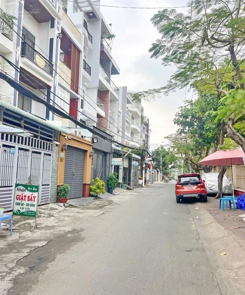 Bán nhà 4x19m, 4tầng giá 10.5tỷ, 62 lâm văn bền p.tân kiểng , quận 7
