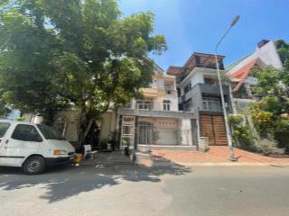 Bán gấp biệt thự 3 tầng, 8x24m, giá 27 tỷ mặt tiền đường số trần trọng cung, khu nam long, quận 7