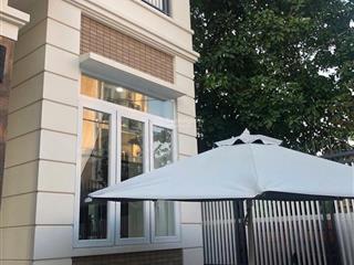 Bán biệt thự 3 tầng, 6m x 21m, giá 20 tỷ mặt tiền đường số lâm văn bền, p. tân kiểng, quận 7