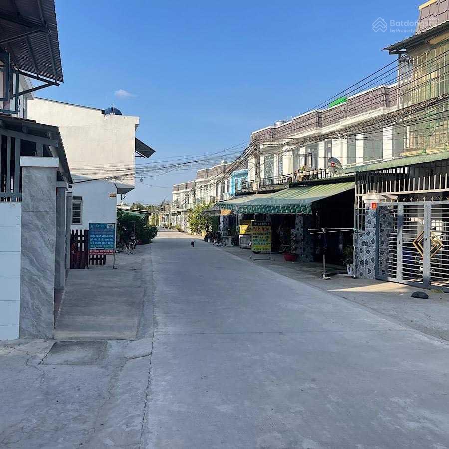 Đất mặt đường tt lai uyên ngay chợ lai uyên trung tâm bàu bàng, 500m2 có thổ cư sang tên shr