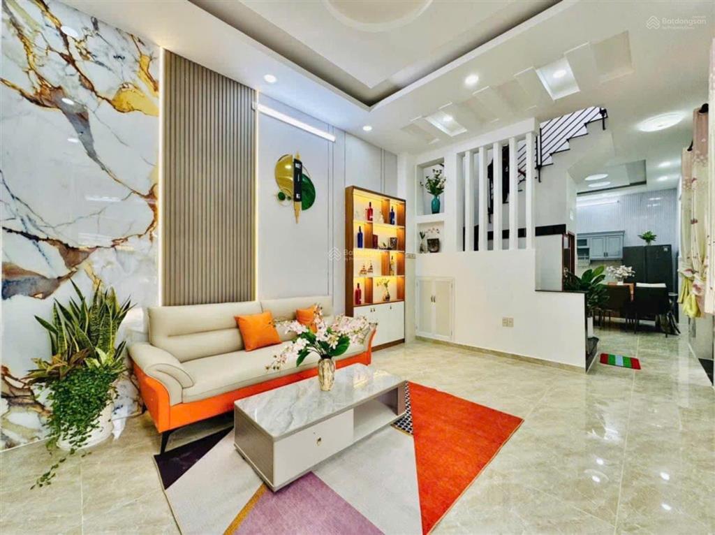 Chủ cắt lỗ 2 tỷ mặt đường hẻm 5m đường chiến lược 67m2 hẻm 77 chiến lược sổ sẵn sang tên liền