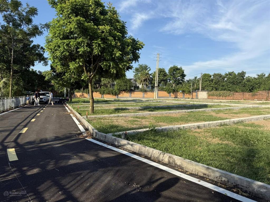 Bán gấp đất phú cát 100m2 mt 6m 1.5km đến đhqg, metro 05 & sát metro city, 200m ra ql21 giá 2.3 tỷ