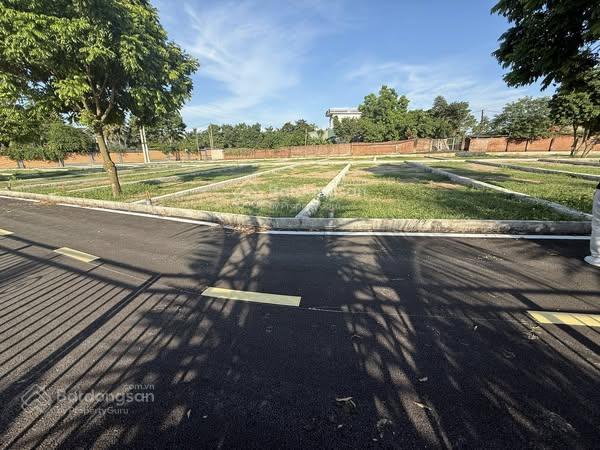 Bán gấp đất phú cát 100m2 mt 6m 1.5km đến đhqg, metro 05 & sát metro city, 200m ra ql21 giá 2.3 tỷ