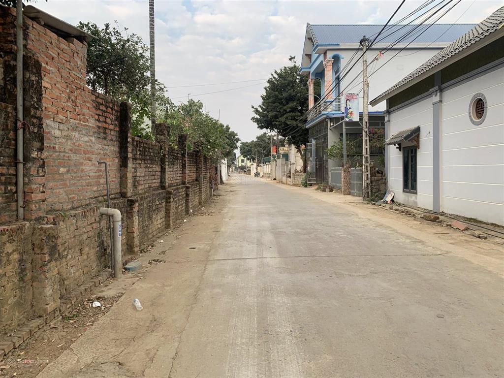 Bán gấp đất phú cát 100m2 mt 6m 1.5km đến đhqg, metro 05 & sát metro city, 200m ra ql21 giá 2.3 tỷ