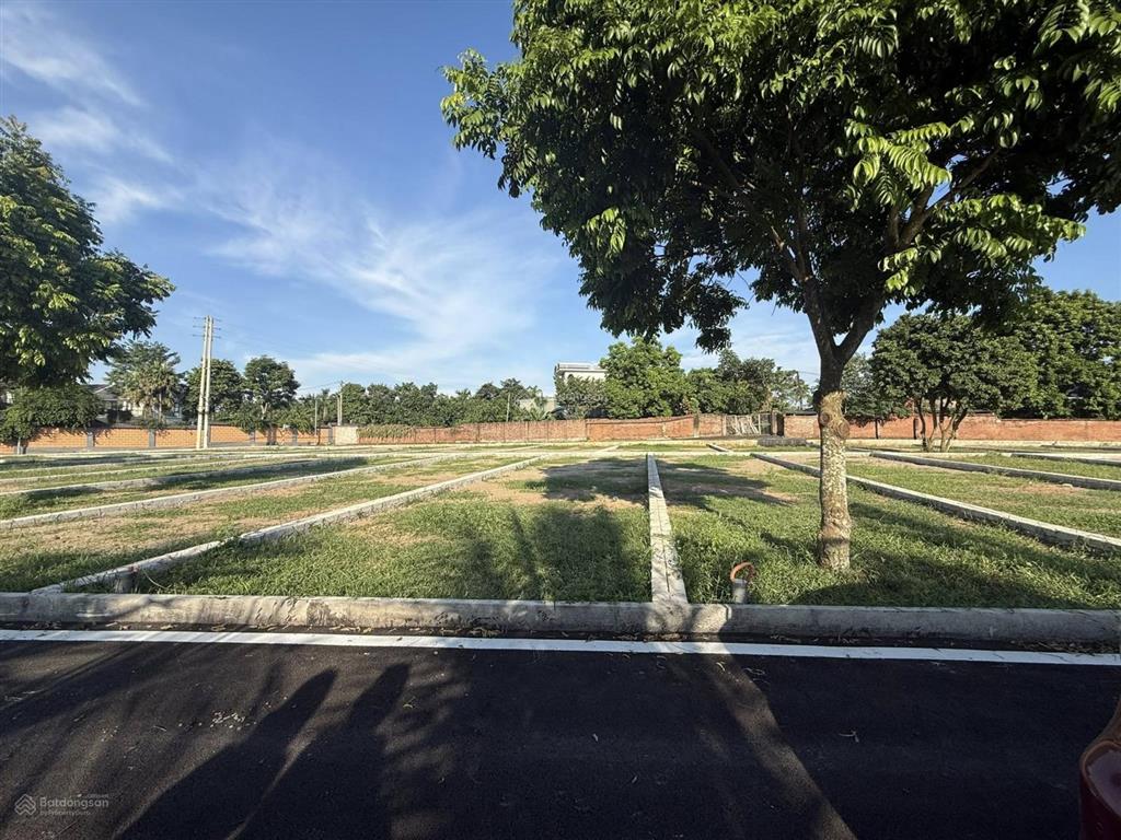 Bán gấp đất phú cát 100m2 mt 6m 1.5km đến đhqg, metro 05 & sát metro city, 200m ra ql21 giá 2.3 tỷ