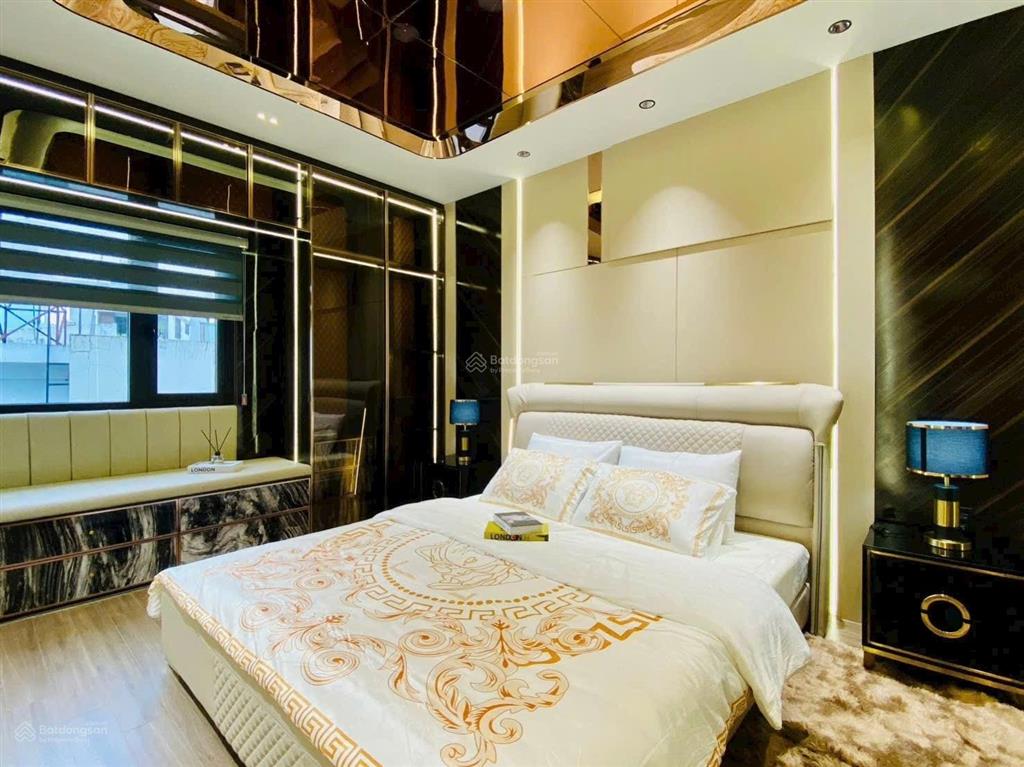 Nhà mới 5 lầu thang máy đường trần thái tông, p. tân sơn, 4x17m hơn 13 tỷ