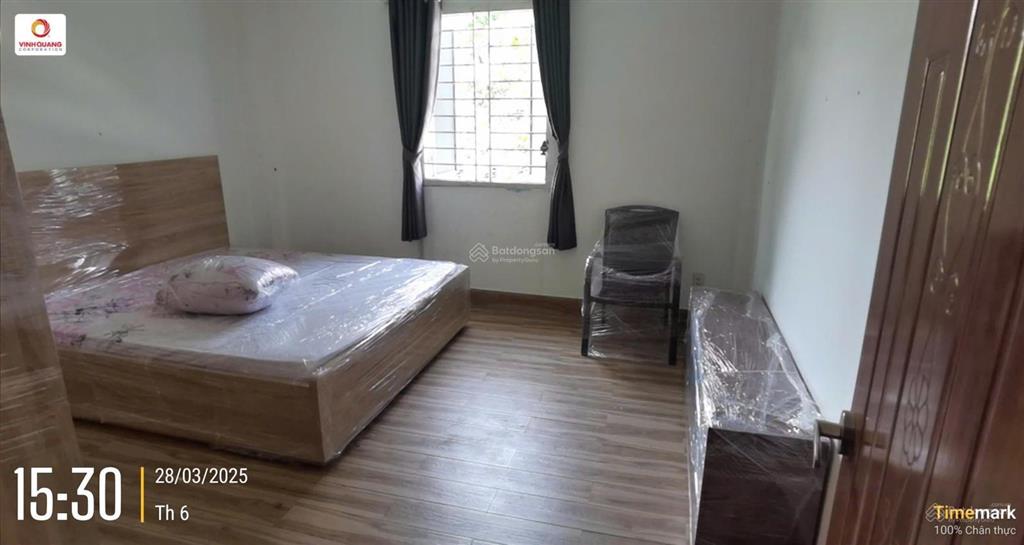 Chính chủ  bán gấp nhà mặt phố tại p. bình phú (p16, q8)  4 căn liền kề, tiện xây mới, cho thuê.