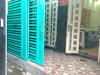 Mua bán nhà quận 4, 68m2 đất, 3 tầng chia thành 2 căn cho thuê, hoàn công