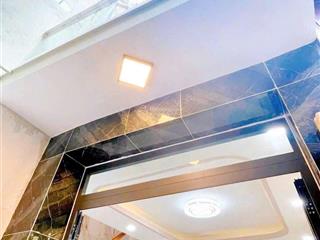 Mua bán nhà quận 4, nhà mới đẹp, khu dân cư, trục đường đoàn văn bơ vs nguyễn tất thành !